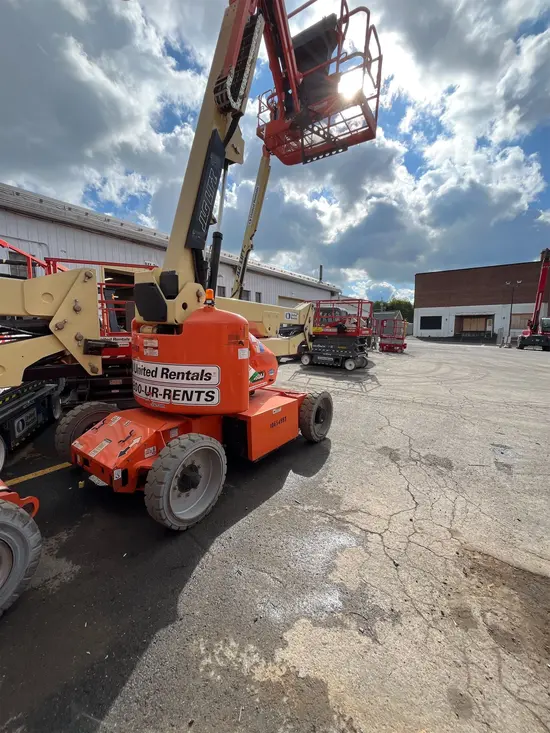 2017 JLG E450AJ Articulating Boom Lift