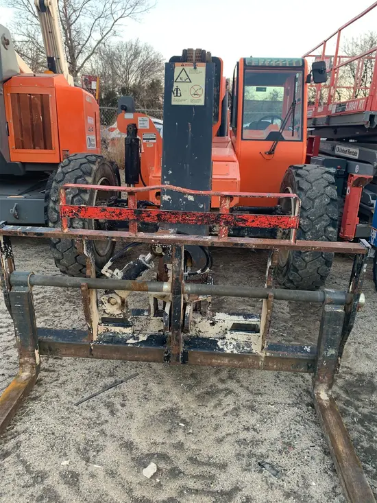 2017 SKYTRAK 8042 Forklift