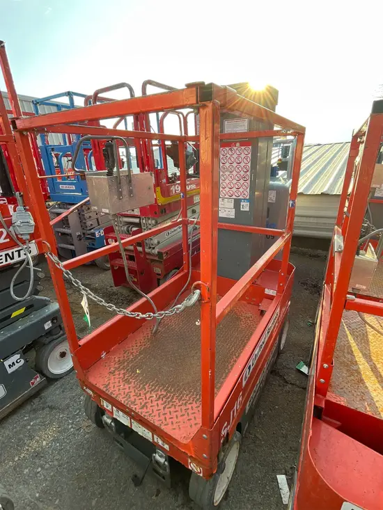 2018 Skyjack SJ16 Self-Propelled One-Person Lift