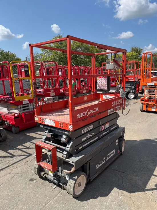 2018 Skyjack SJIII3219 Scissor Lift