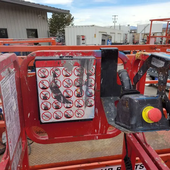 2018 MEC MICRO 19 Scissor Lift