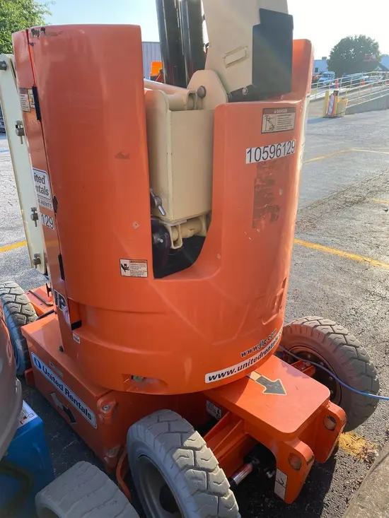 2017 JLG E300AJP Articulating Boom Lift