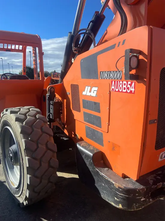 2018 SKYTRAK 10054 Forklift