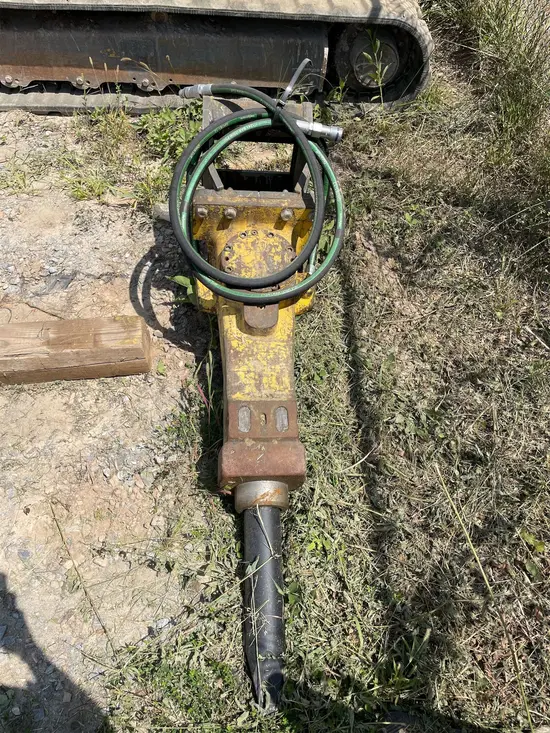 2016 Atlas Copco SB 452 Attachment