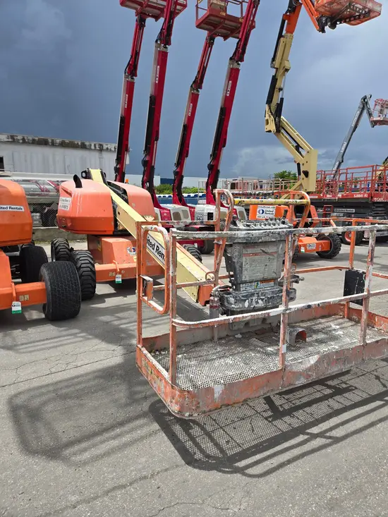 2017 JLG 400S Boom Lift