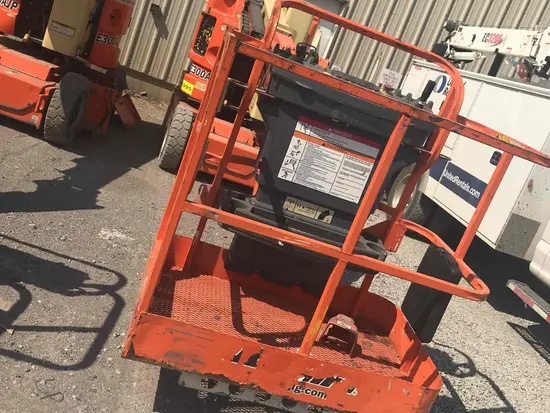 2012 JLG E300AJP Articulating Boom Lift