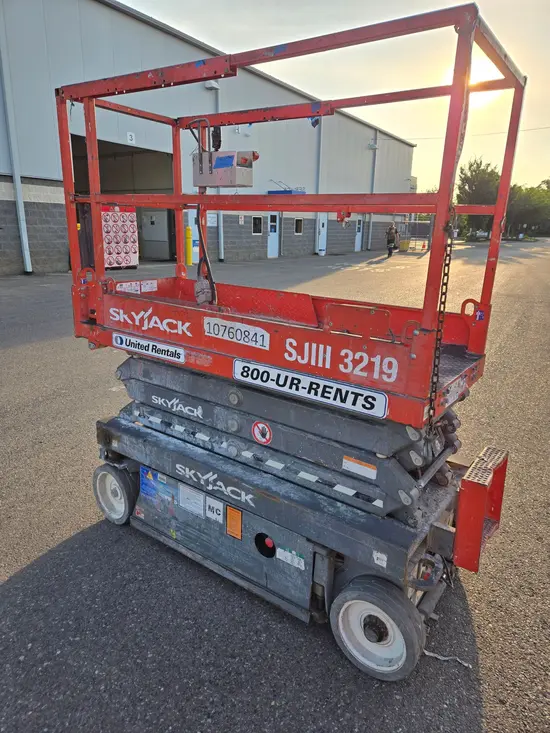 2018 Skyjack SJIII3219 Scissor Lift
