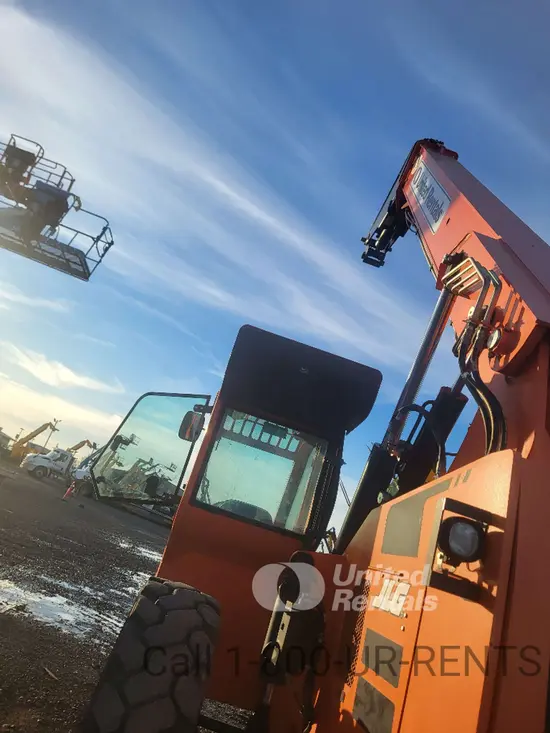 2018 SKYTRAK 6042 Forklift