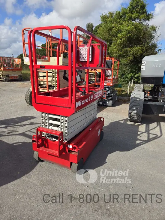 2017 MEC MICRO 19 Scissor Lift