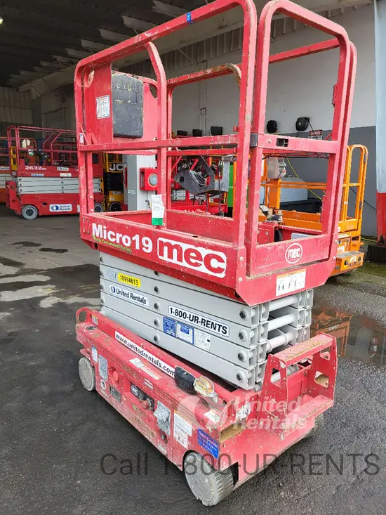 2019 MEC MICRO 19 Scissor Lift