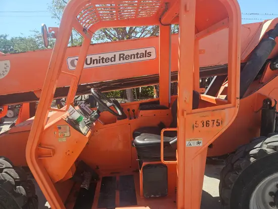 2017 SKYTRAK 8042 Forklift