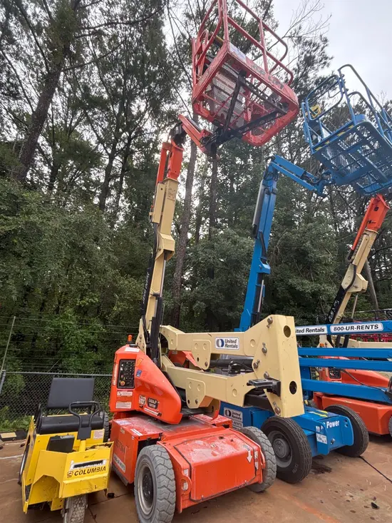 2017 JLG E400AJPN Articulating Boom Lift
