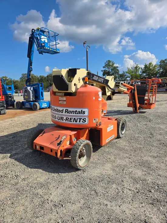 2017 JLG E400AJPN Articulating Boom Lift
