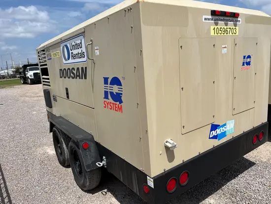2017 Doosan XP825/HP750WCU Air Compressor