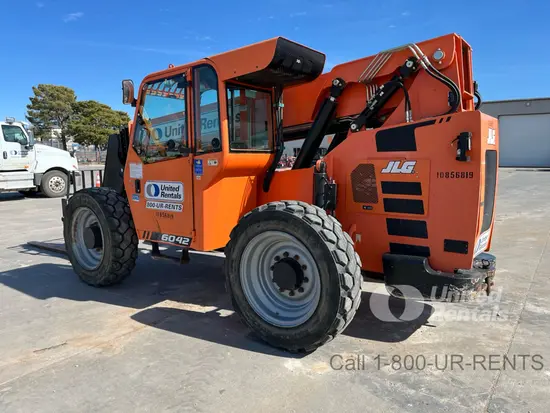 2018 SKYTRAK 6042 Forklift