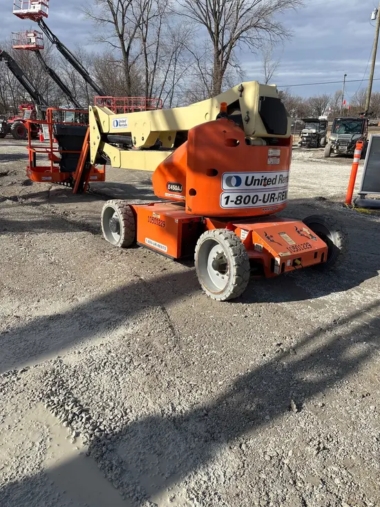 2016 JLG E450AJ Articulating Boom Lift