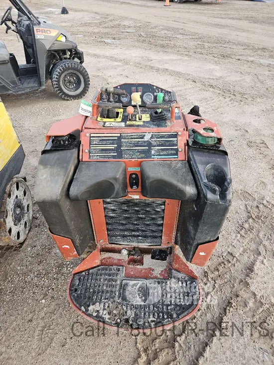 2020 Ditch Witch SK600 Track Loader