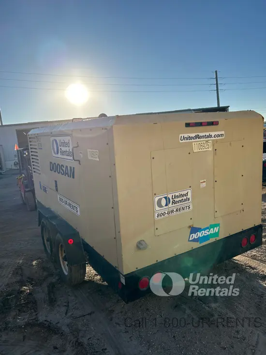 2020 Doosan XP825/HP750WCU Air Compressor