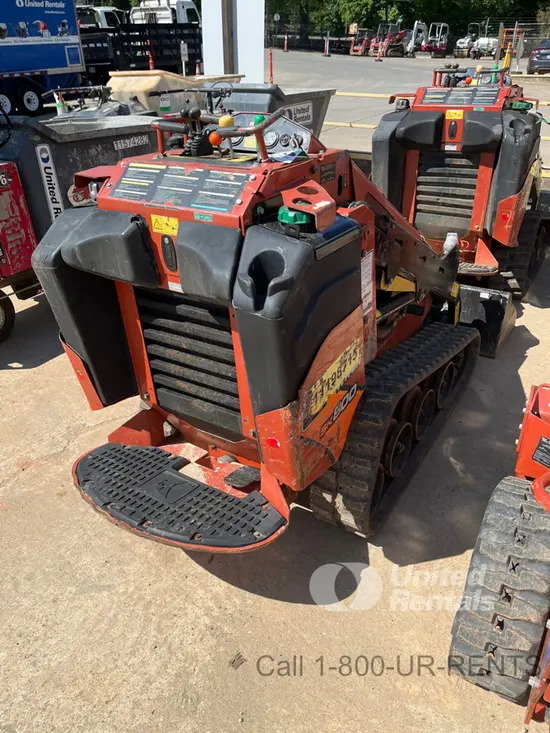 2021 Ditch Witch SK800 Track Loader
