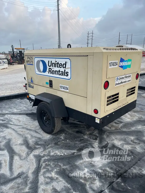 2018 Doosan P425/HP375WCUT4 Air Compressor