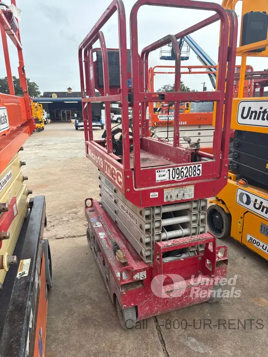 2019 MEC MICRO 19 Scissor Lift