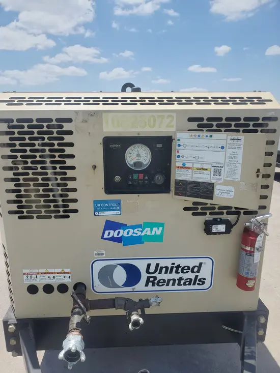 2018 Doosan P425/HP375WCUT4 Air Compressor