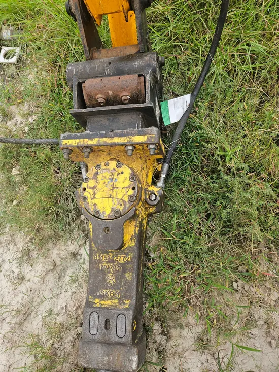 2021 Epiroc SB 452 Attachment