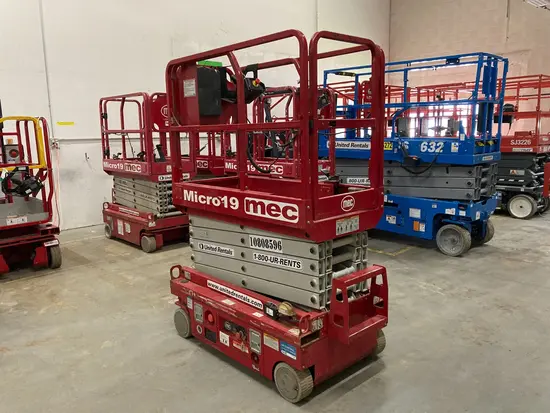 2018 MEC MICRO 19 Scissor Lift