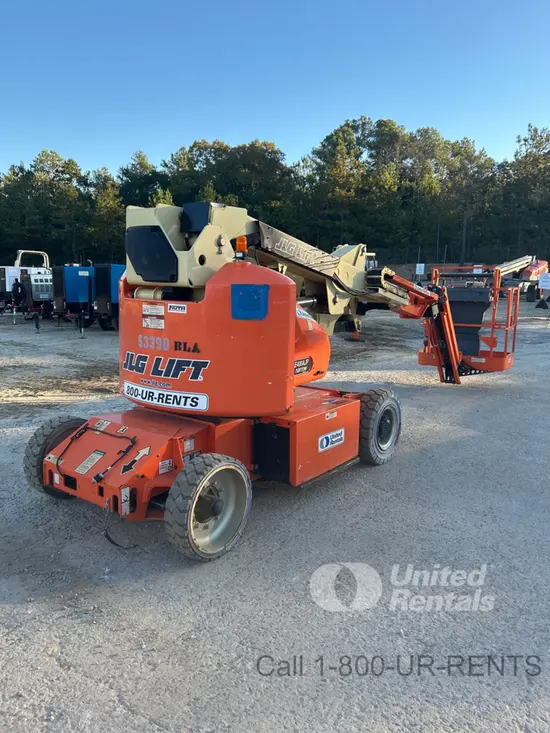 2017 JLG E400AJPN Articulating Boom Lift