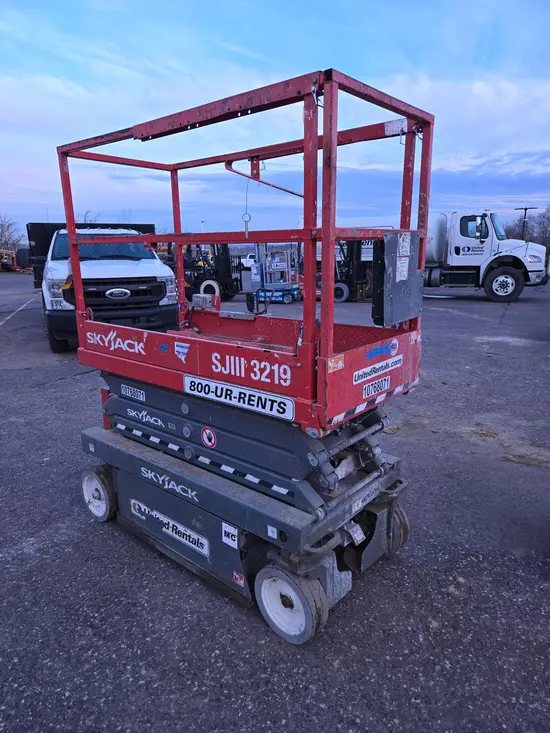 2018 Skyjack SJIII3219 Scissor Lift