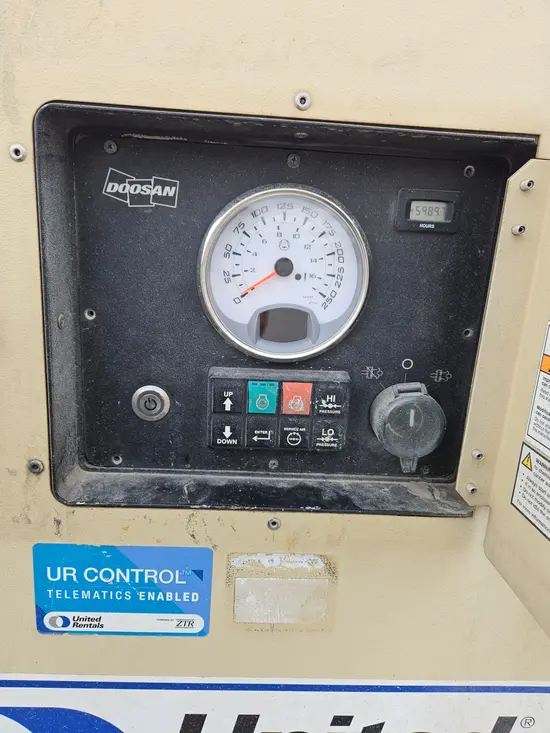 2019 Doosan P425/HP375WCUT4 Air Compressor