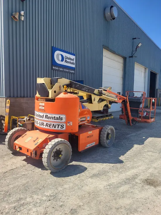 2016 JLG E450AJ Articulating Boom Lift