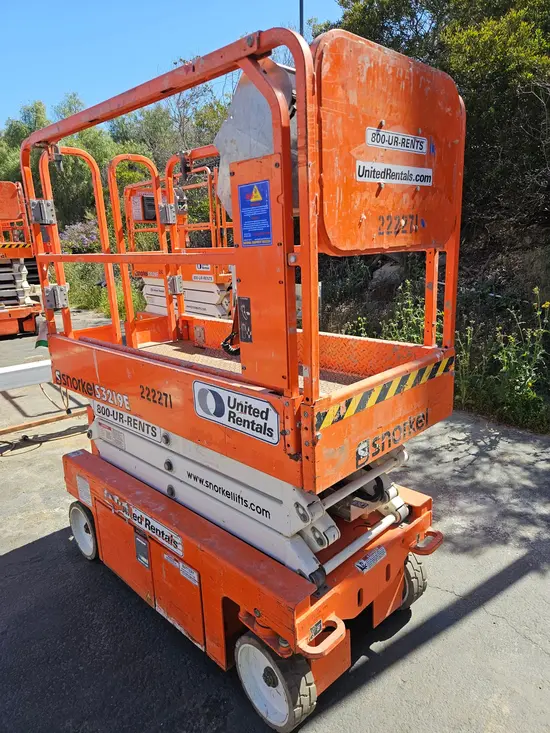 2019 Snorkel S3219E Scissor Lift