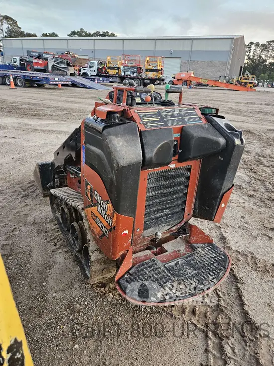 2020 Ditch Witch SK600 Track Loader