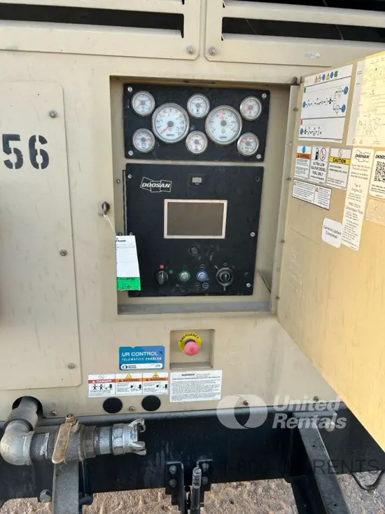 2019 Doosan XP825/HP750WCU Air Compressor