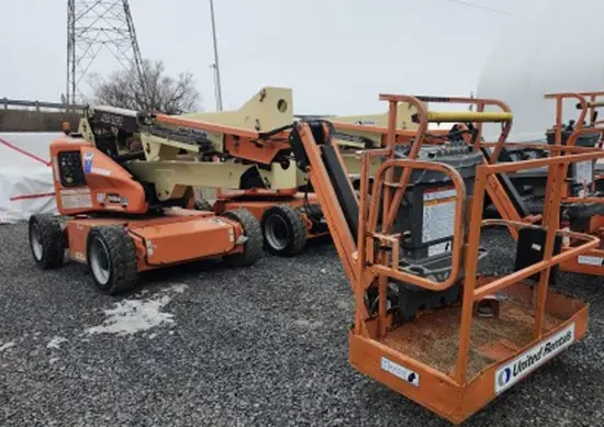 2017 JLG E450AJ Articulating Boom Lift
