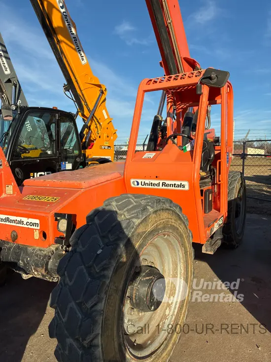 2018 SKYTRAK 8042 Forklift