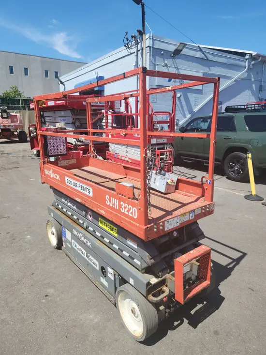 2018 Skyjack SJIII3220 Scissor Lift