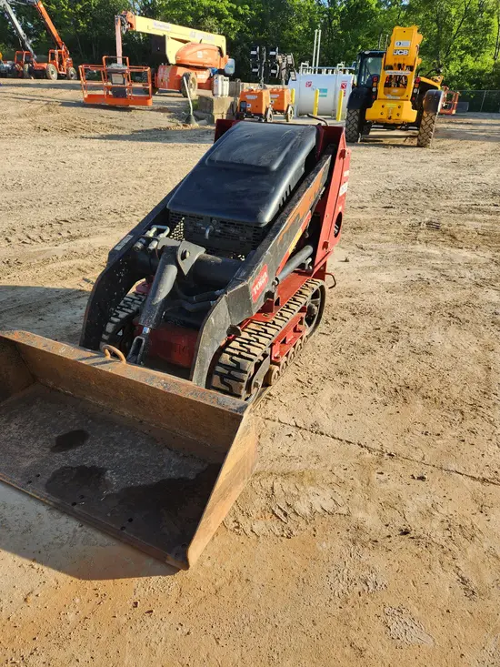 2019 Toro TX427 Track Loader