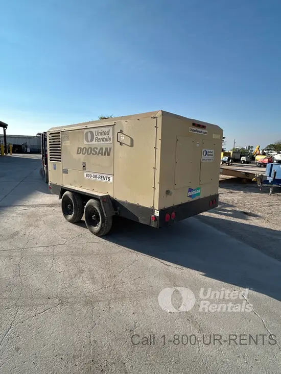 2020 Doosan XP825/HP750WCU Air Compressor