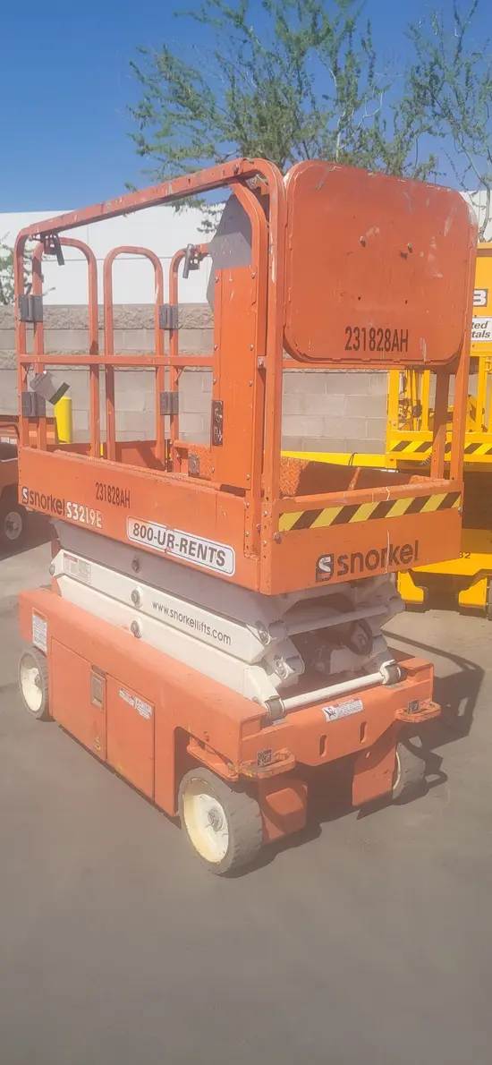 2019 Snorkel S3219E Scissor Lift