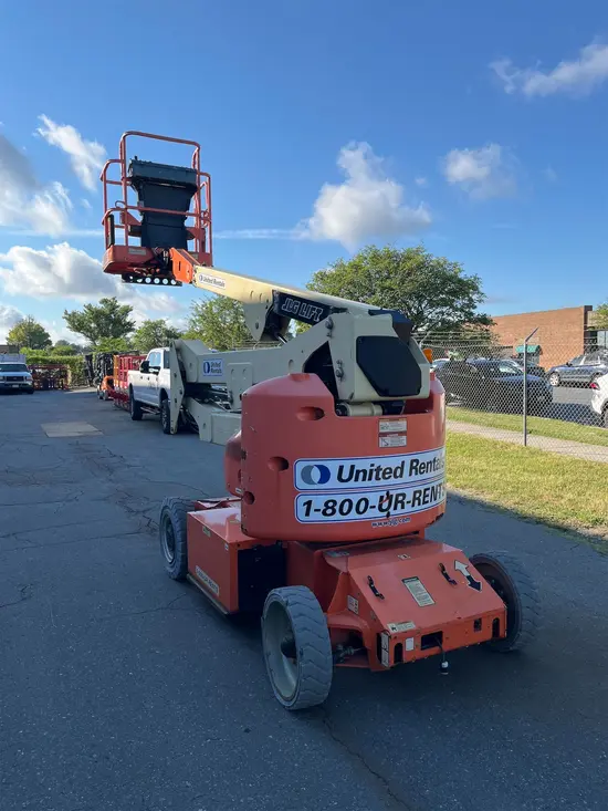 2016 JLG E400AN Articulating Boom Lift