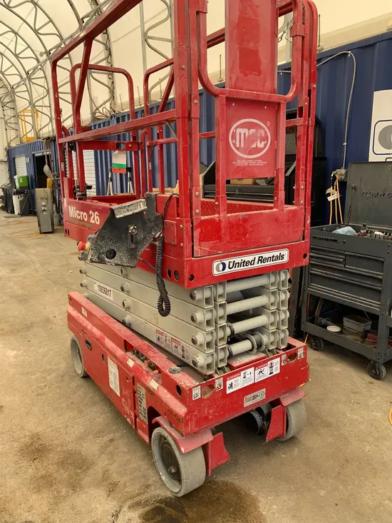 2019 MEC MICRO 26 Scissor Lift
