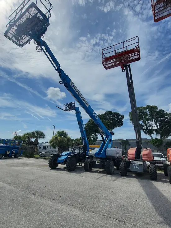 2017 Genie S-85 Boom Lift