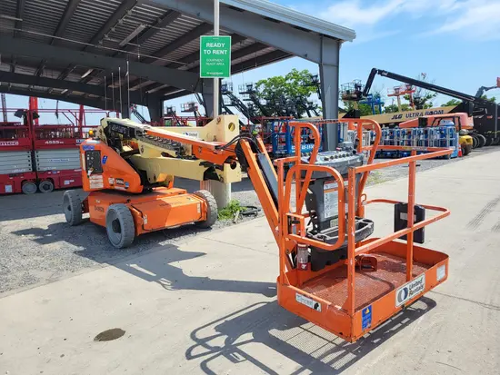 2016 JLG E450AJ Articulating Boom Lift