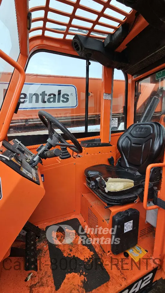 2018 SKYTRAK 6042 Forklift