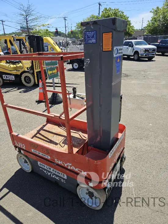 2017 Skyjack SJ12 Self-Propelled One-Person Lift