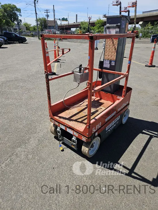 2017 Skyjack SJ12 Self-Propelled One-Person Lift