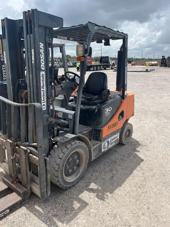 2015 Doosan D30S-7 Forklift