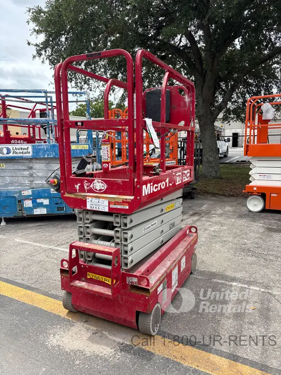 2018 MEC MICRO 19 Scissor Lift